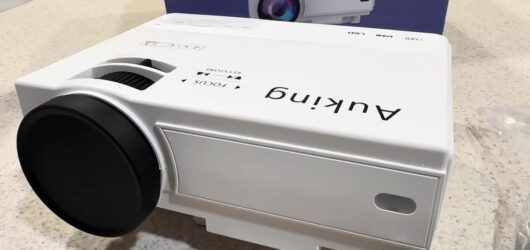 AuKing sent me this full HD projector. Pretty basic. Fast boot. Take it to the beach.