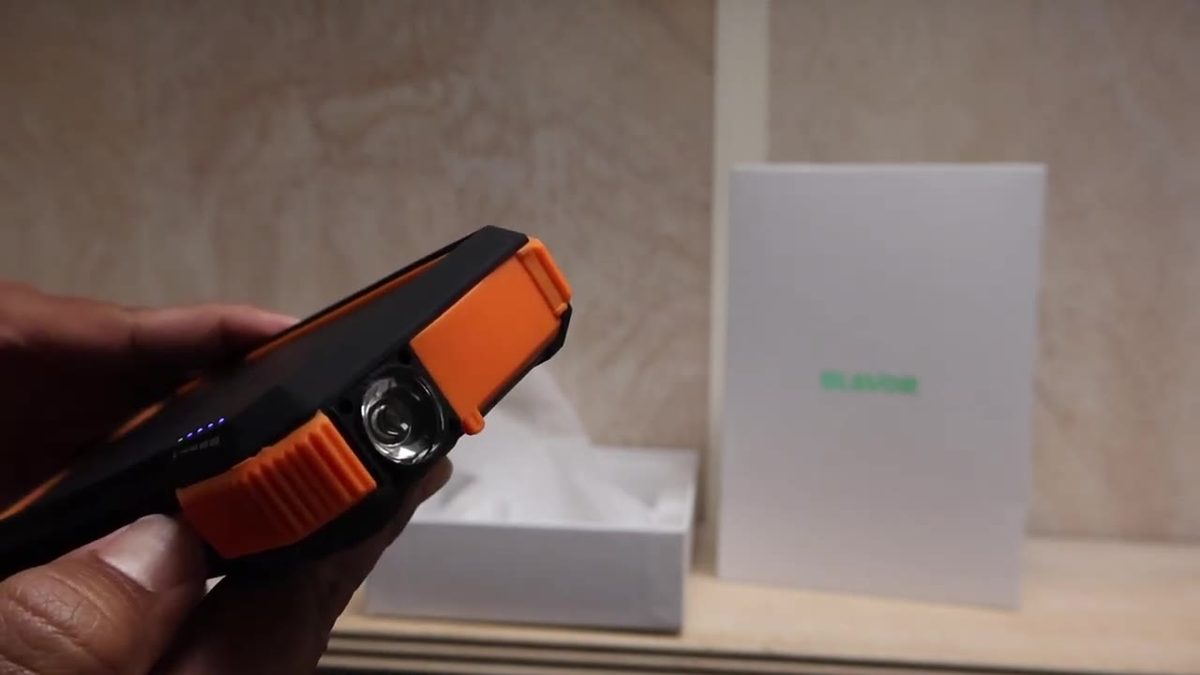 Blavor built-in flashlight