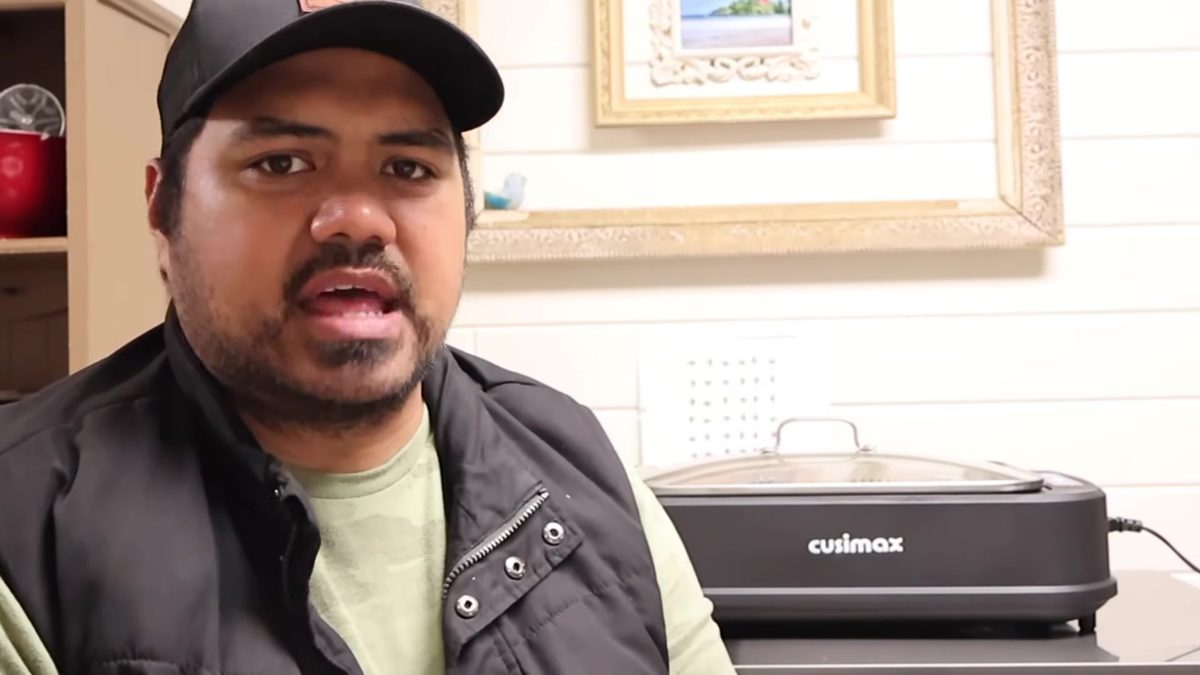 Is the CUSIMAX smokeless grill actually smokeless indoors?