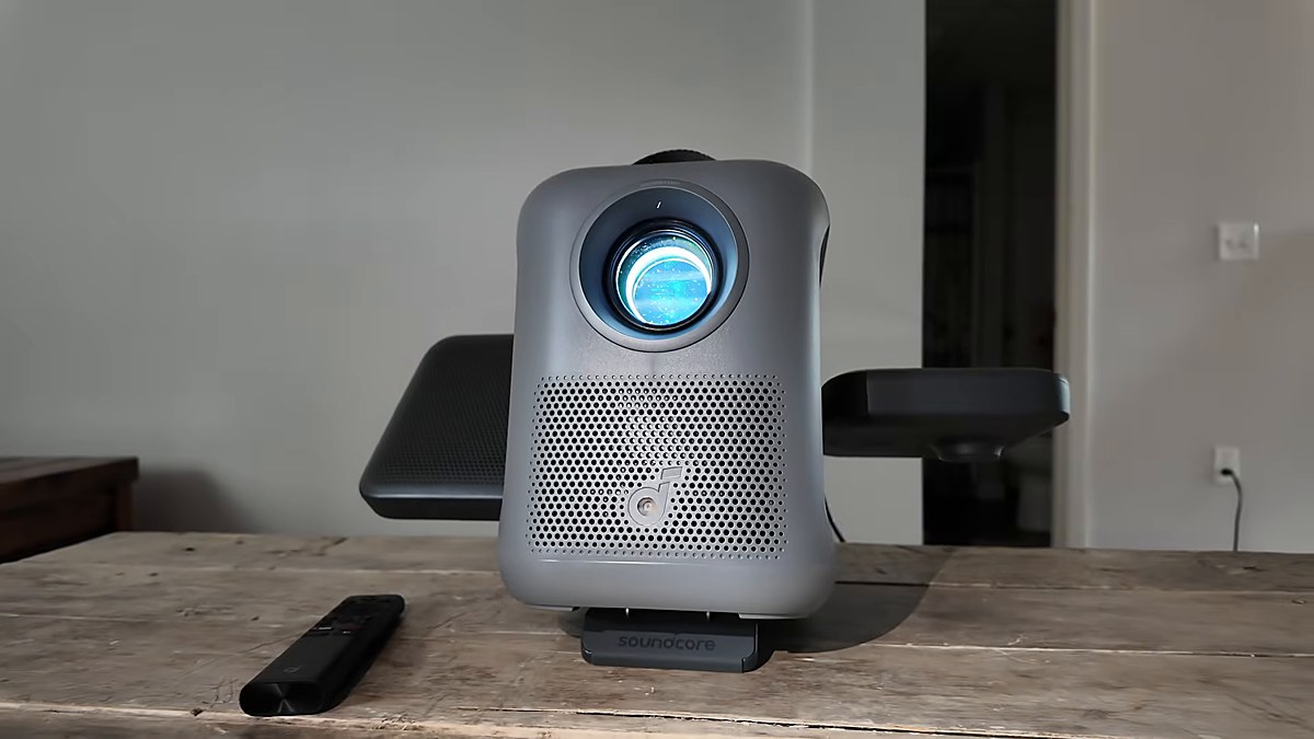 Is the Nebula P1i actually portable and wireless?