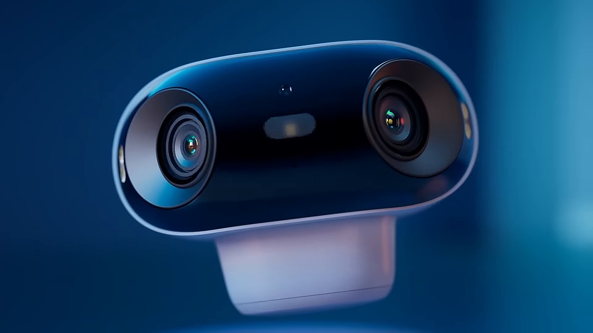 Reolink Argus 4 Pro angled product — announce frame